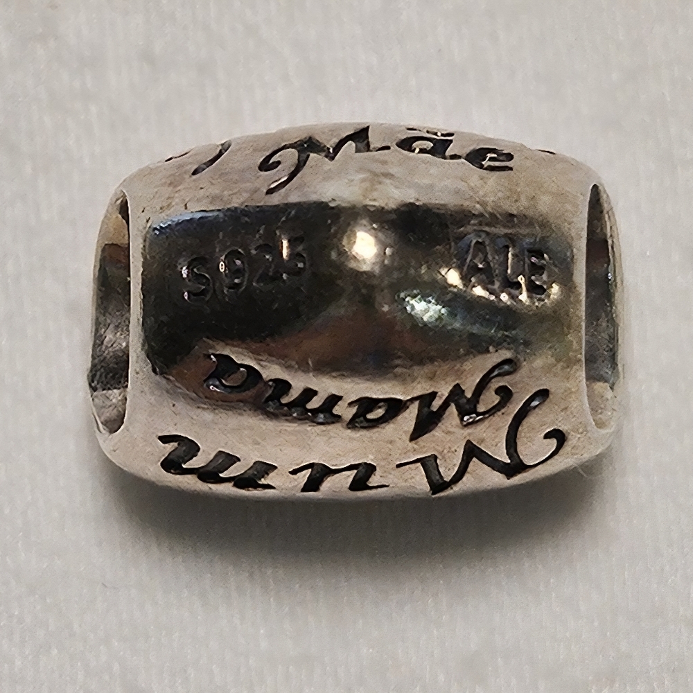 PANDORA A Mother's Heart Charm Sterling Silver 701112 Retired 8 Languages EUC - Picture 4 of 4